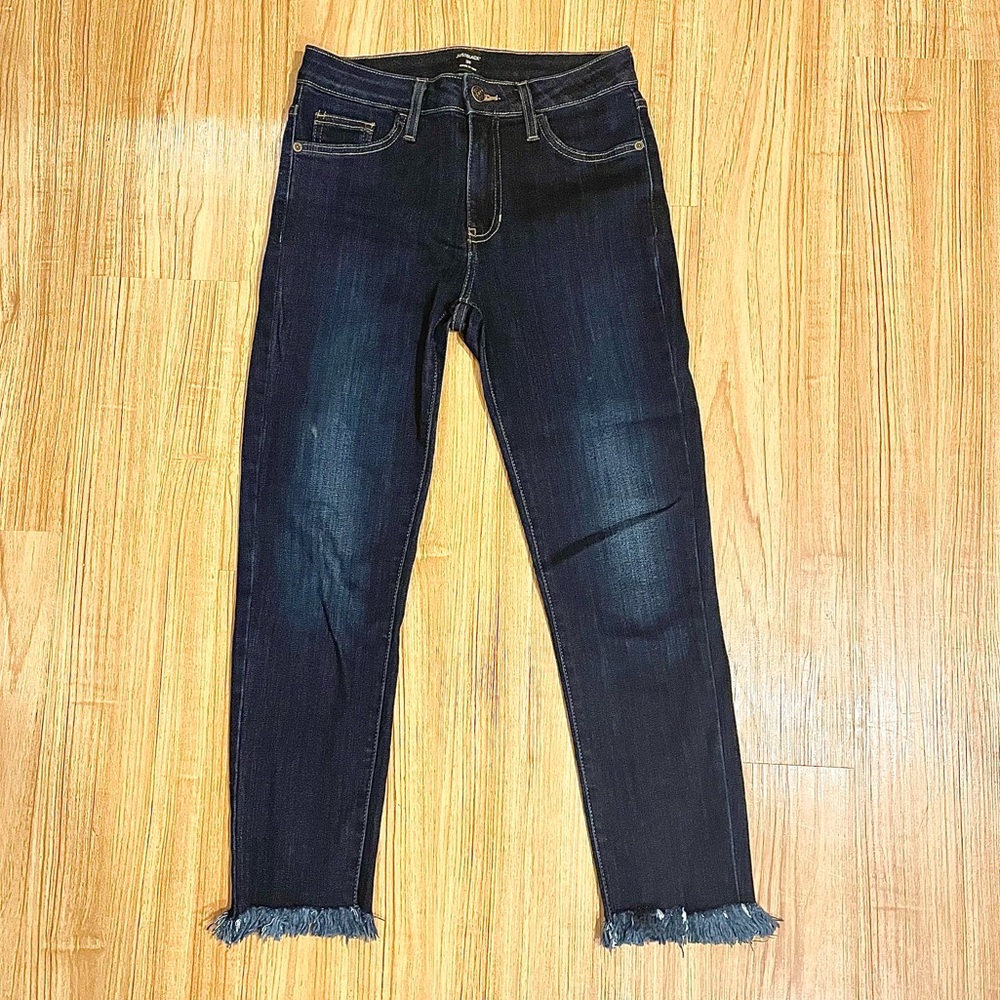 Fun ankle length fringe Just Black Denim.
